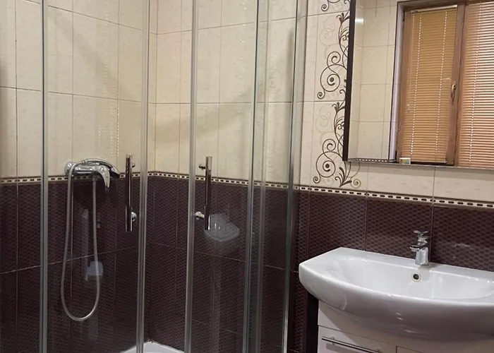 оранта Lodge *